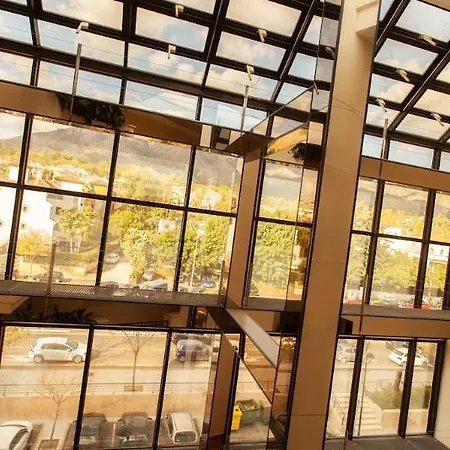 Guadalpin Апартаменты