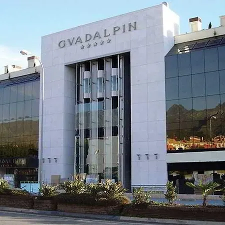 Guadalpin Apartment *